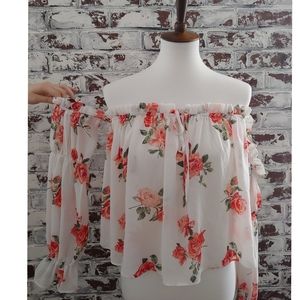 Sheer floral off-shoulder croptop w/sleeves